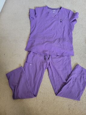 Koi Scrub Set